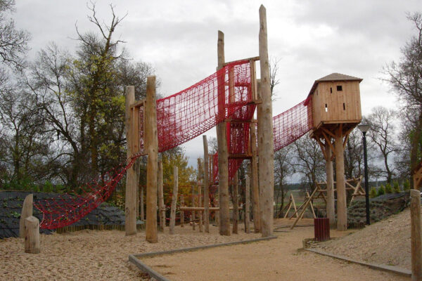 PARQUE INFANTIL EL VALLE DE LOS 6 SENTIDOS PARQUE INFANTIL EL VALLE DE LOS 6 SENTIDOS