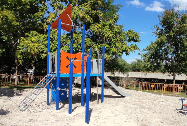 Remodelación de 4 parques infantiles
