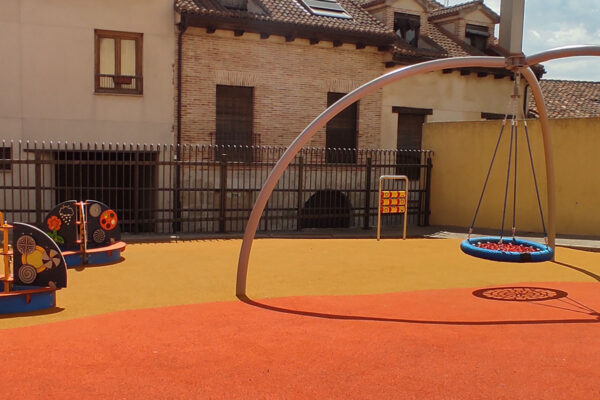Remodelación de 4 parques infantiles Remodelación de 4 parques infantiles